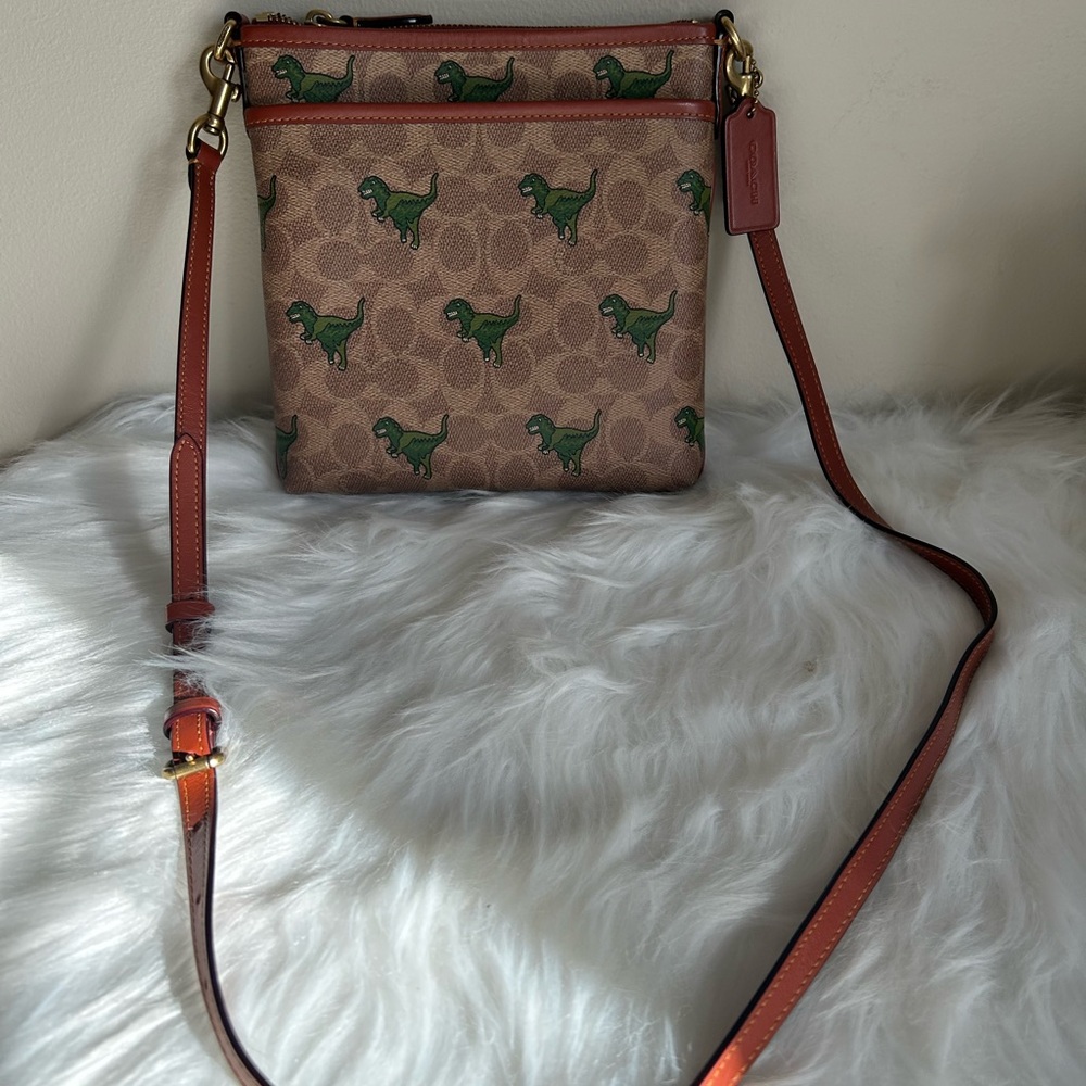 Coach Kitt Messenger Crossbody Bag In Signature Canvas With Rexy Print 🦖 - Picture 3 of 10